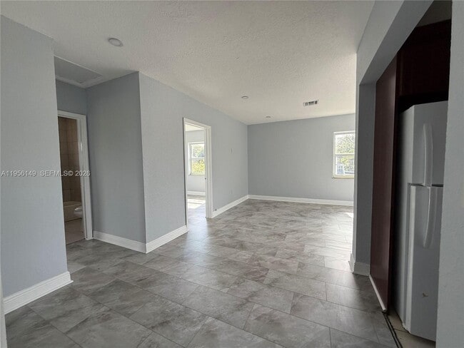 Building Photo - 2311 NW 15th St