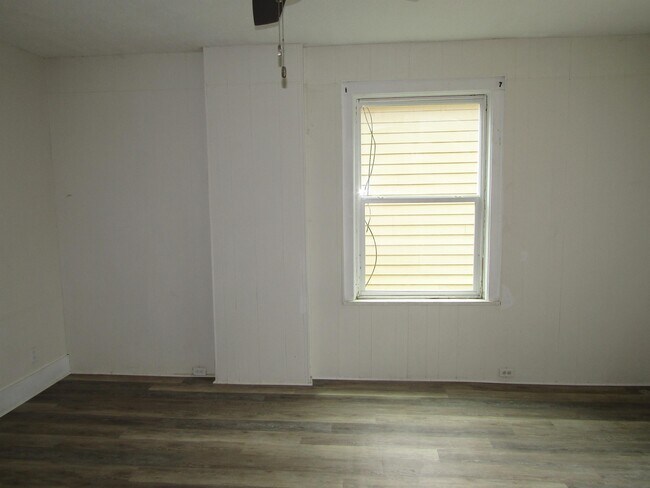 Building Photo - 1698 Jackson St