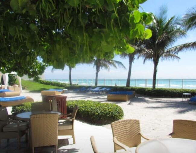 Building Photo - 3001 S Ocean Dr