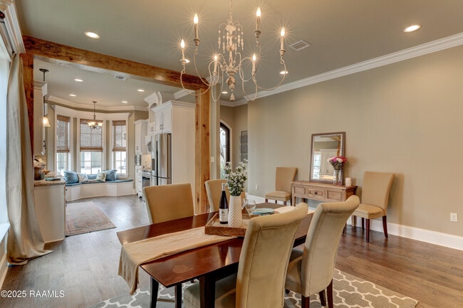 Building Photo - 505 N Montauban Dr