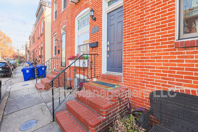 Photo - 813 S Belnord Ave Townhome