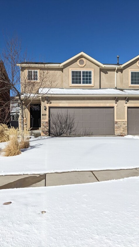 Primary Photo - 2 STORY HOME WITH FINISHED BASEMENT & FENC...