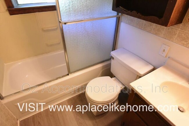 Foto del edificio - 3034 N 84th Terrace
