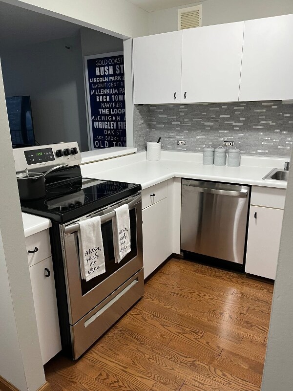 Foto del edificio - 3660 N Lake Shore Dr