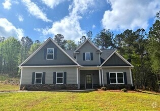 Building Photo - 80 Hawthorn Ln