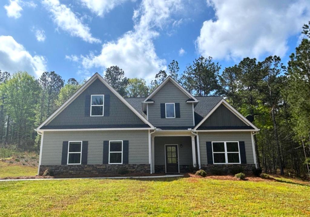 Foto principal - 80 Hawthorn Ln