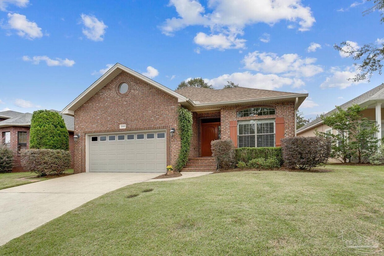 Primary Photo - 1066 Windchime Way