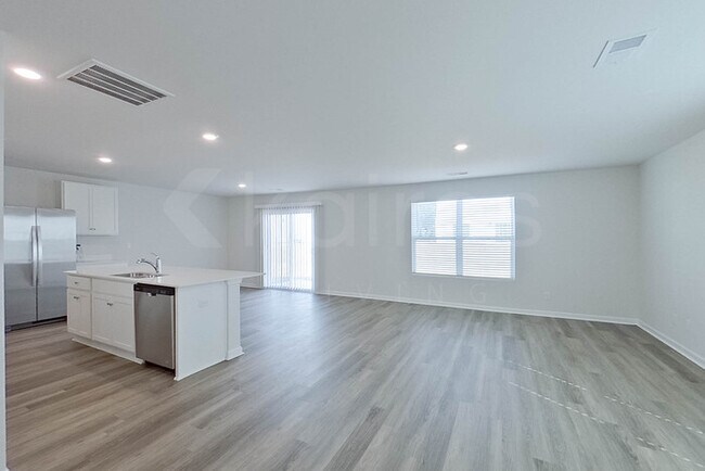 Foto del edificio - 125 Overstreet Way