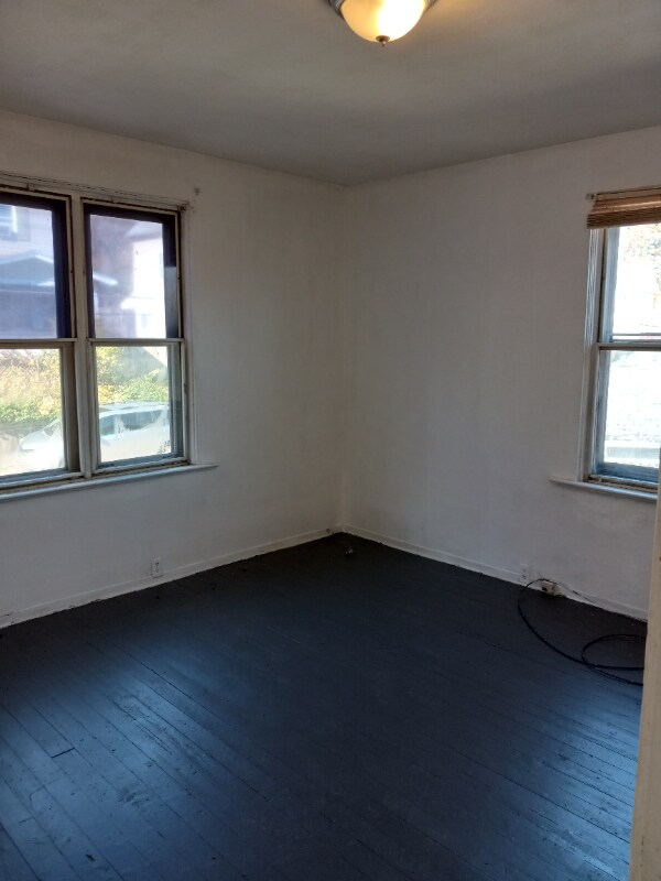 Building Photo - 268 Seneca St