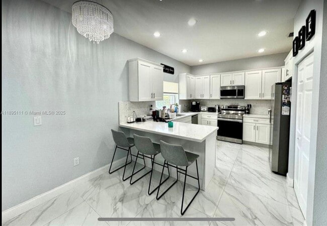 Foto del edificio - 17025 NW 20th St