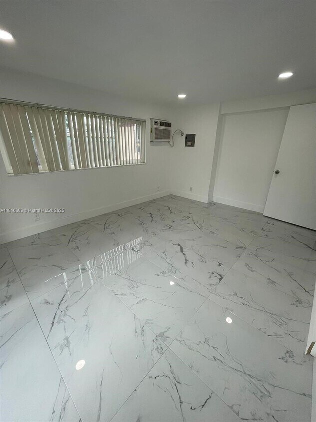 Foto del edificio - 4327 SW 50th St