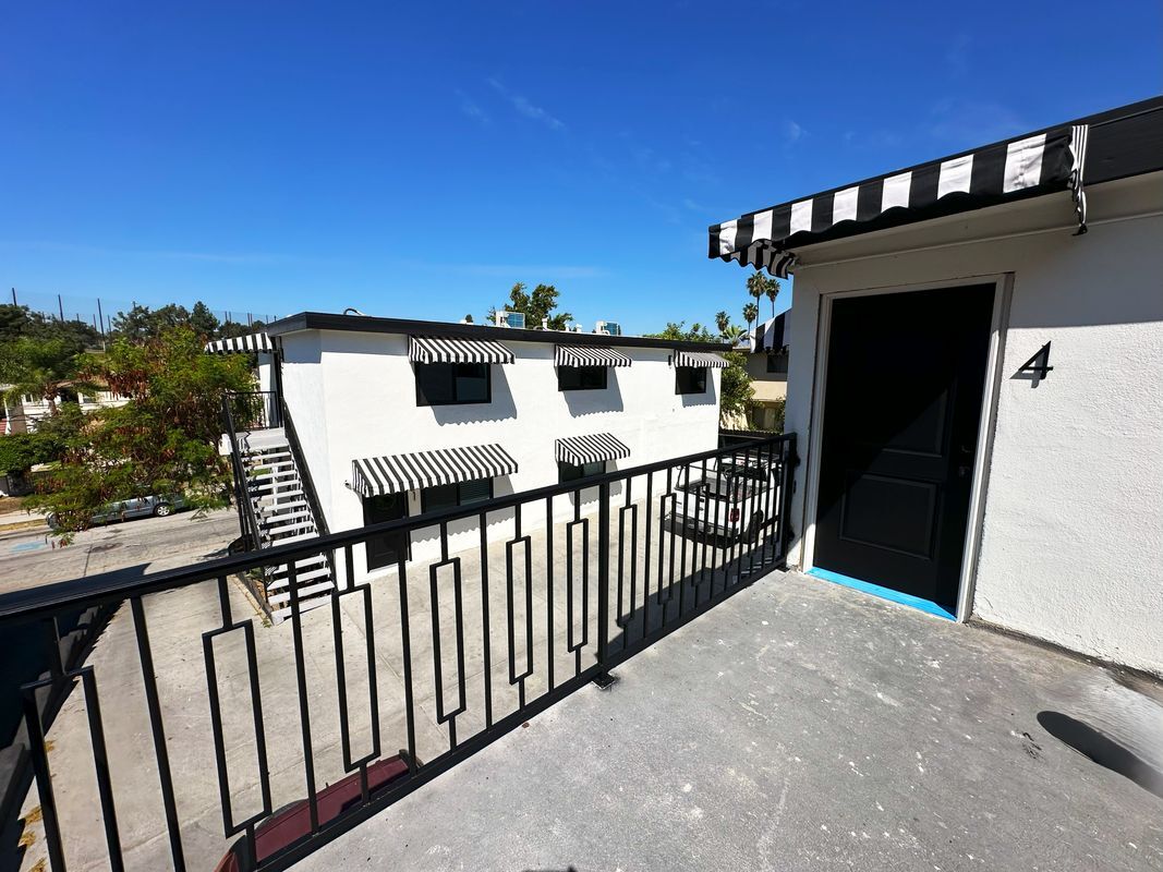 Foto del edificio - 730 Via Altamira