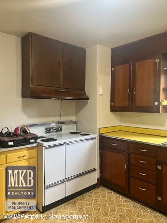 Building Photo - 2 br, 2 bath House - 801 Illinois Avenue