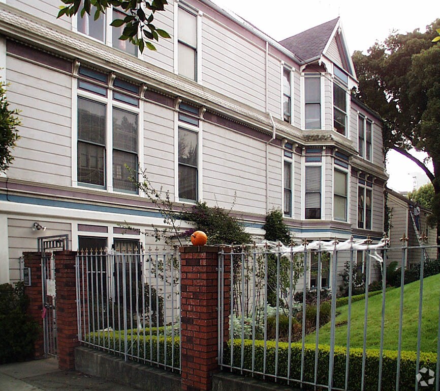 Foto principal - 1107-1109 Oak St