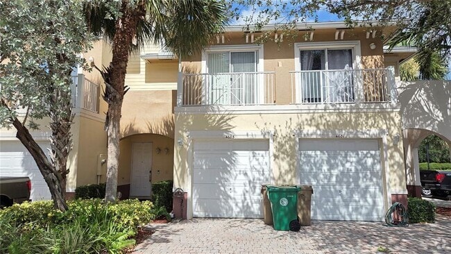 Building Photo - 4605 SW 75th Way