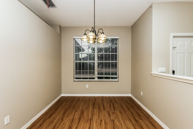 Foto del edificio - 9513 Blue Stone Cir