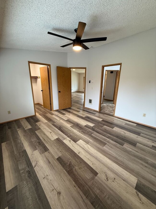 Foto del edificio - Newly Updated Centrally Located 2B/1Ba Home!