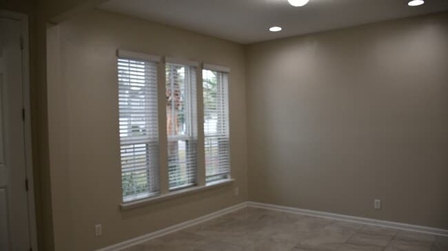 Foto del edificio - 97389 Harbor Concourse Cir