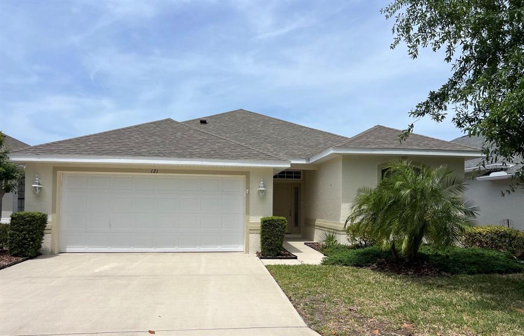 Primary Photo - 121 Raintree Cir