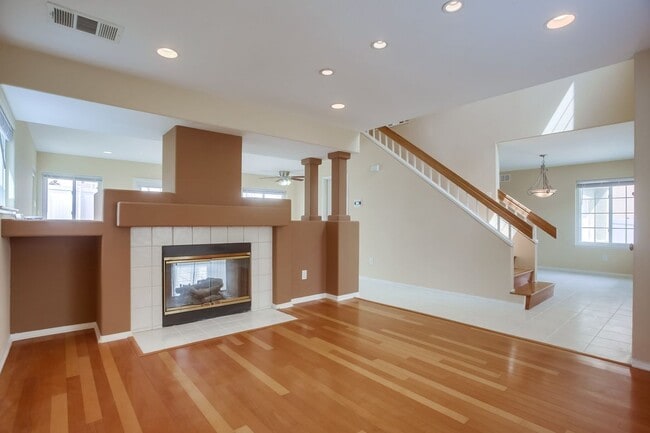 Building Photo - 47 Santa Monica St