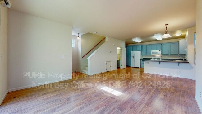 Building Photo - 1343 Peterson Ln