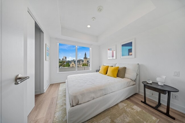 Building Photo - 484 Spadina Ave.