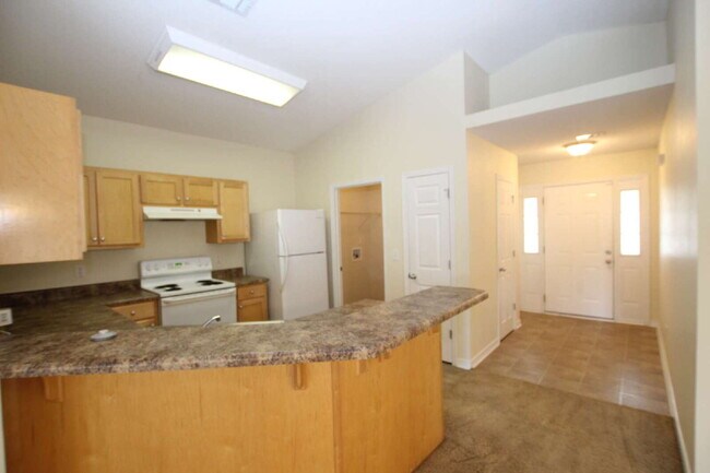 Foto del edificio - Pet Friendly 4BR Near NAS, Beaches & More!...