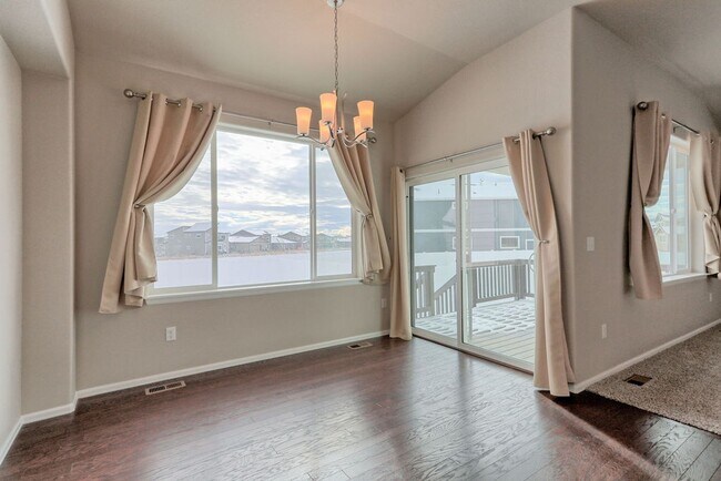 Foto del edificio - Beautiful 3 bedroom, 2 bathroom ranch!