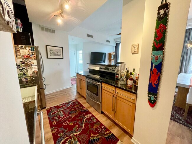 Cocina - 1000 W Leland Ave