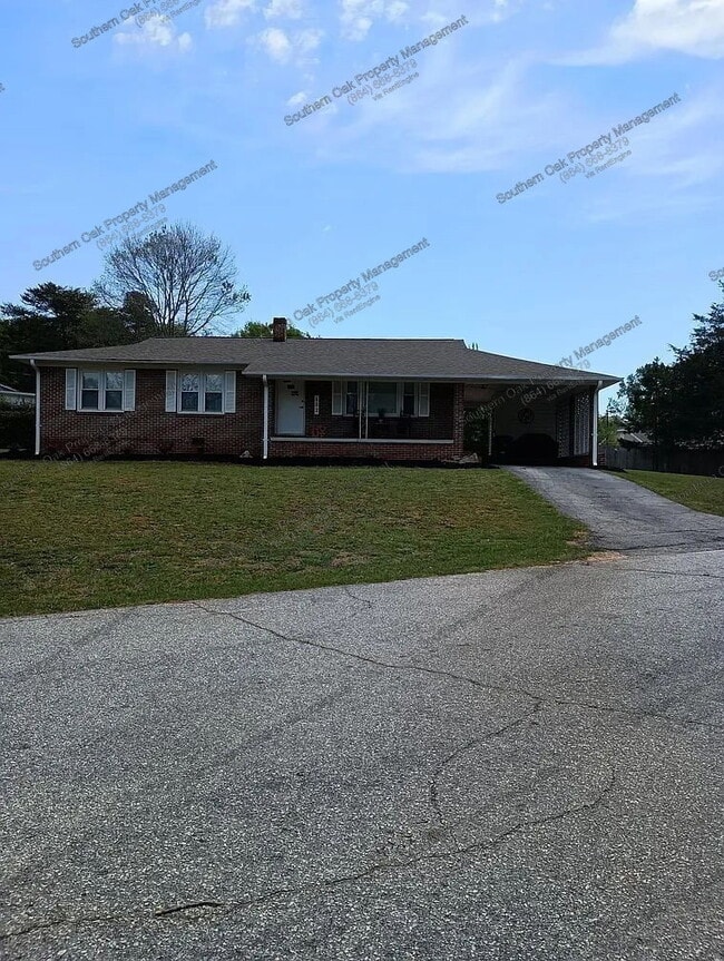 Photo - 602 Evelyn Drive House