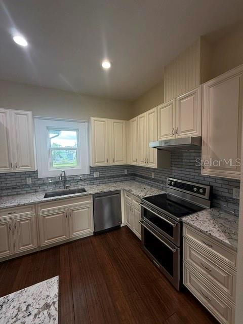 Building Photo - 2255 Ribble St