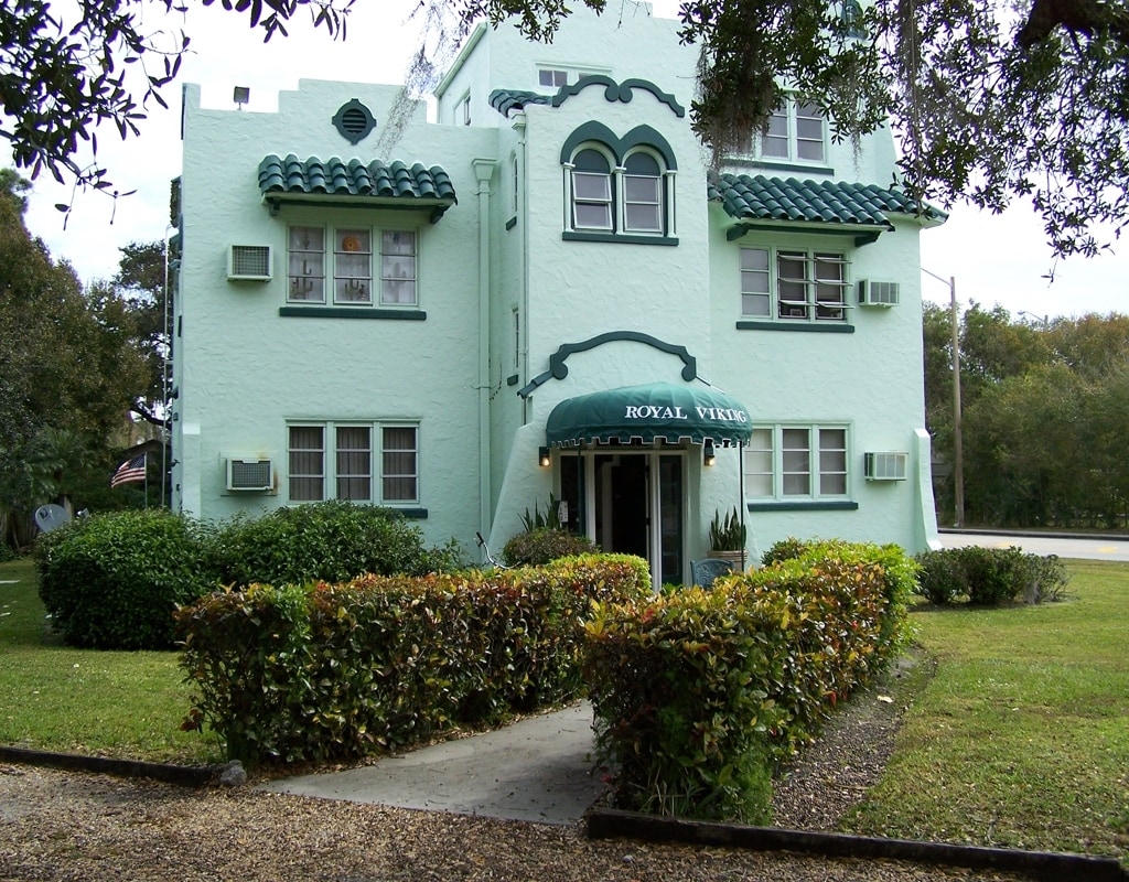 Primary Photo - 706 Royal Palm Blvd