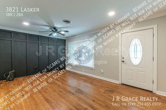 Foto del edificio - 3821 Lasker Ave