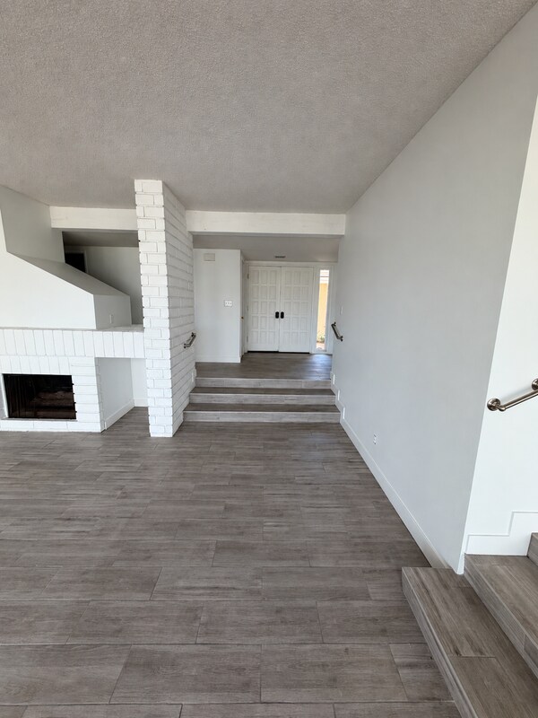 Foto del edificio - 10 Cove