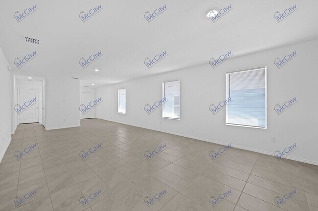 Foto del edificio - 9217 Grackle Pl