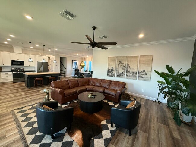 Foto del edificio - 3533 Sky Valley Ln