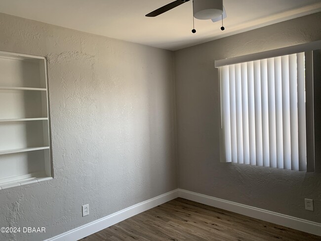 Building Photo - 61 Sunny Shores Dr