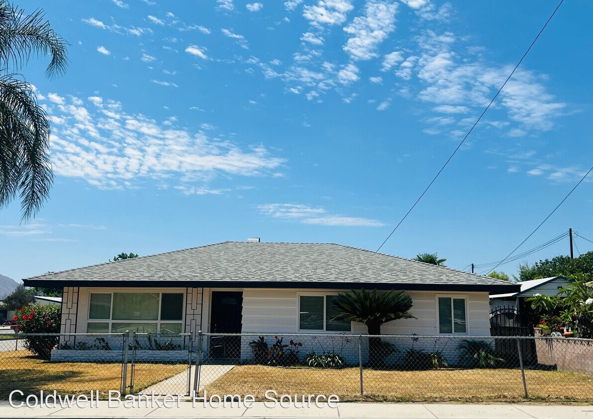 Foto principal - 3 br, 2 bath House - 782 W. Laurel St.