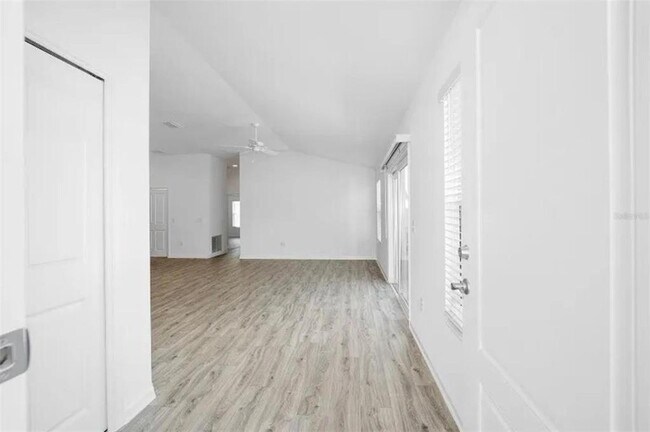 Building Photo - 5452 Boaz Ave