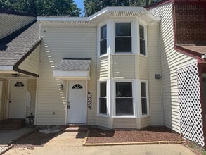 Building Photo - 835 Tuition Ct