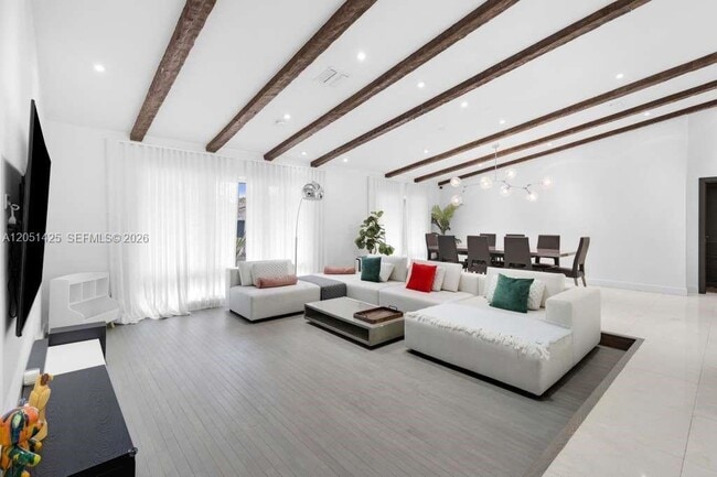 Foto del edificio - 3520 N 32nd Terrace