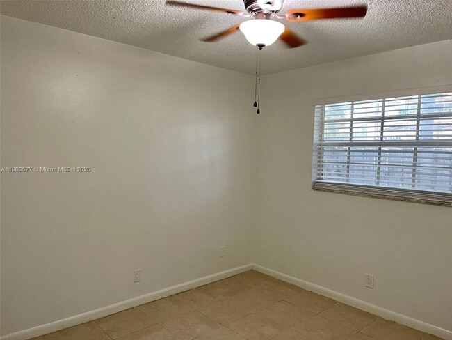 Foto del edificio - 720 SW 7th St