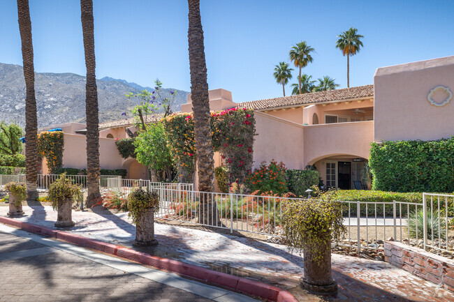 Building Photo - The Palm Springs Deauville