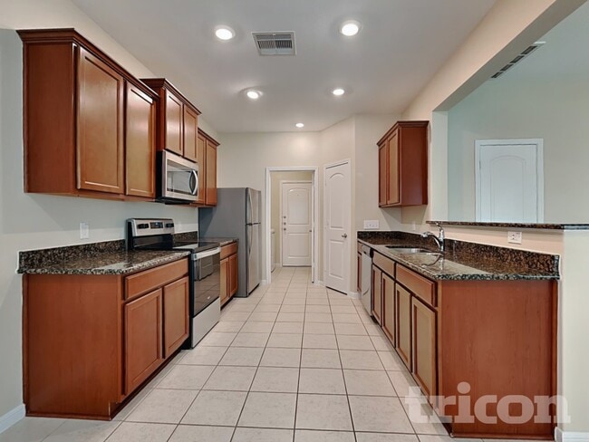 Foto del edificio - 536 Red Dusk Paint Dr