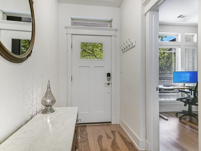 Building Photo - 11205 Avery Station Loop