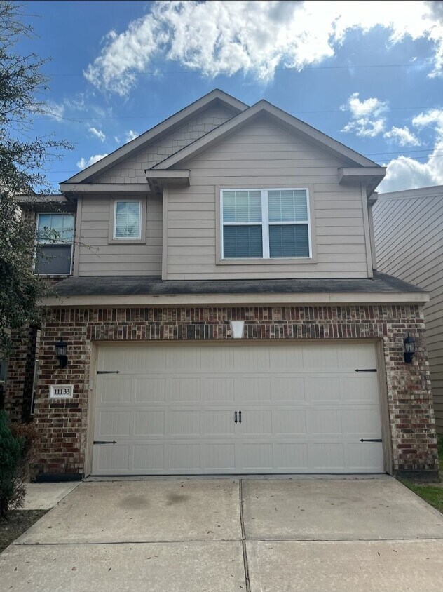 Foto principal - 11133 Panther Ct