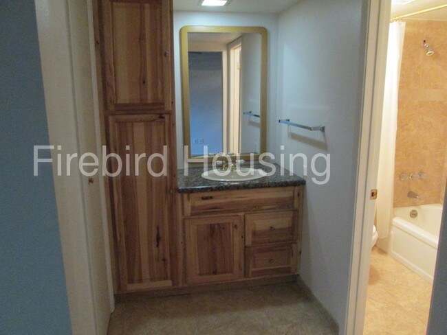 Foto del edificio - 2305 E Cactus Rd