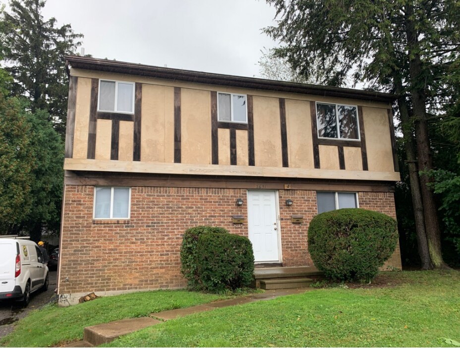 Primary Photo - 2651 Calverton Rd