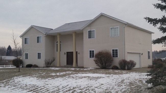 Building Photo - 1609 Jacobs Trl