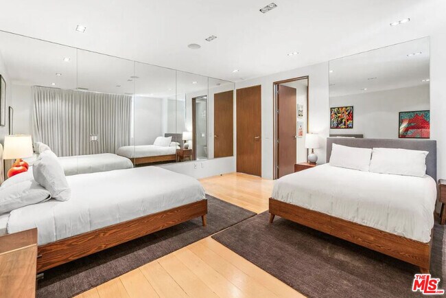 Foto del edificio - 1429 Devlin Dr